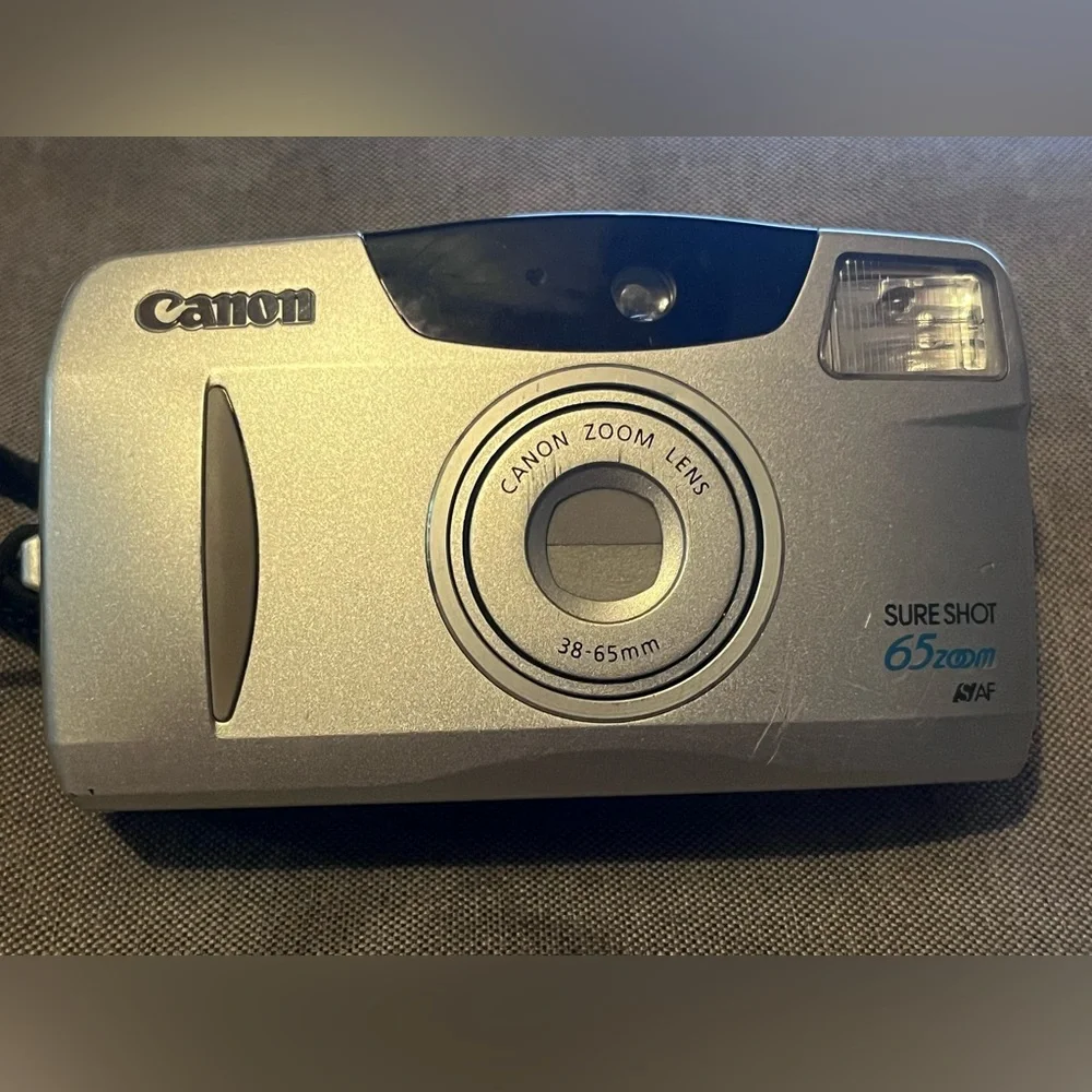 Canon Sure Shot 65 Zoom 35mm Film Camera - Picture 2 of 4